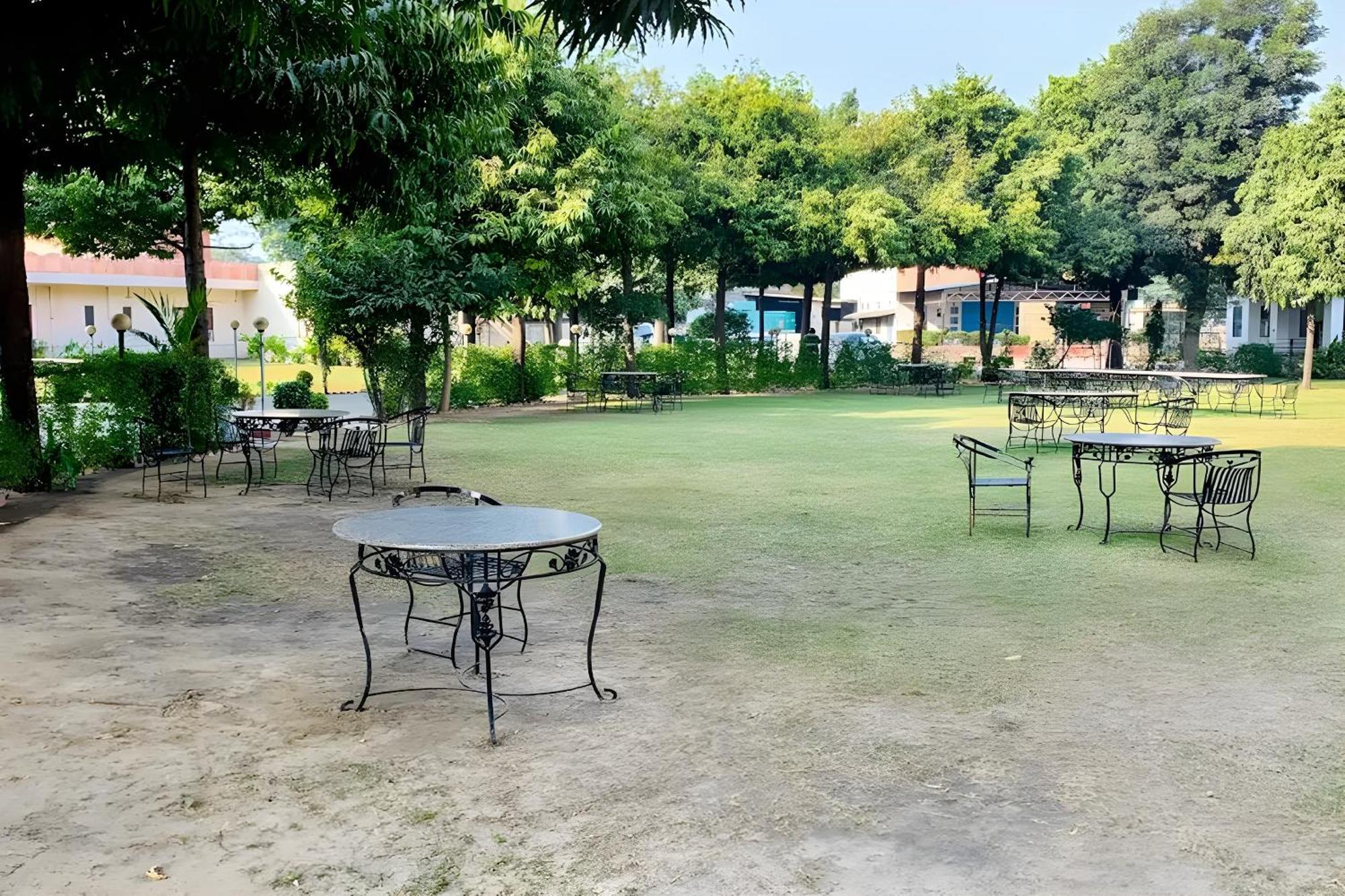 Hotel Amrapali Jaipur Dış mekan fotoğraf
